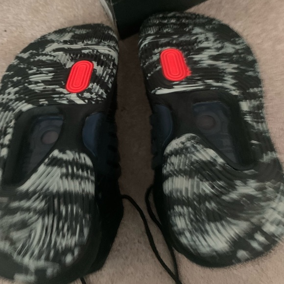 Nike KD 14 Black Laser Crimson - Picture 3 of 8